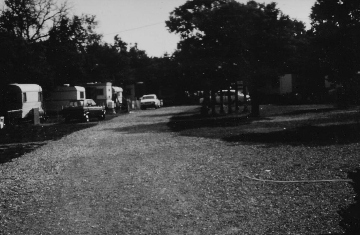 1977 camping stade 1